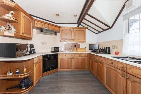 2 bedroom park home for sale, Willowbrook Park, Lancing