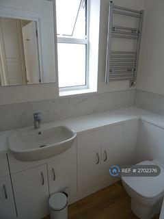1 bedroom in a house share to rent, Wembley Hill Road, Wembley, HA9