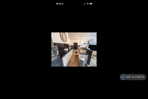 undefined, Goldington Avenue, Bedford, MK40