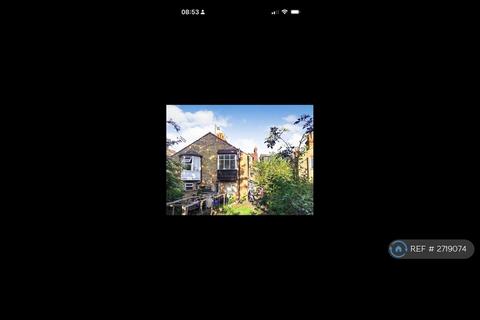 undefined, Goldington Avenue, Bedford, MK40
