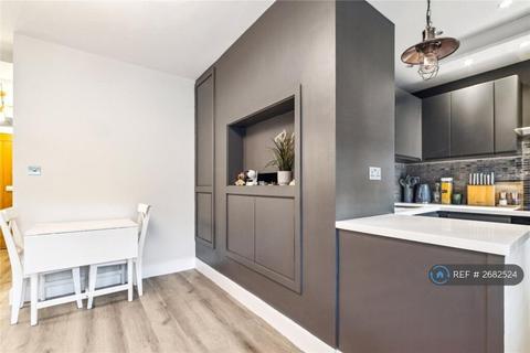 2 bedroom flat to rent, Maida Vale, London, W9