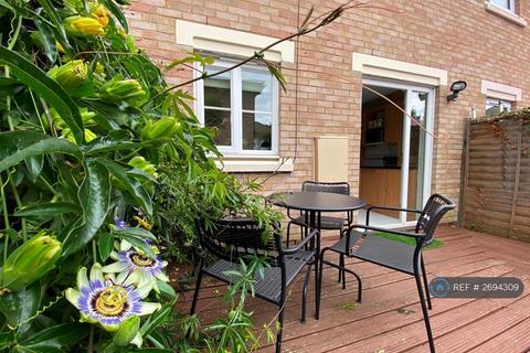 undefined, Sonning Gardens, Hampton, TW12