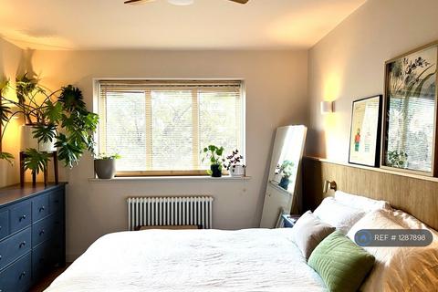 1 bedroom flat to rent, Tor Court, London, W8