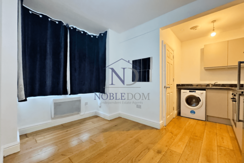 undefined, Whitton Road, Hounslow, TW3