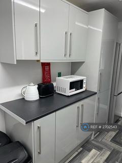1 bedroom in a house share to rent, Blackhorse Road, Longford, Coventry, CV6