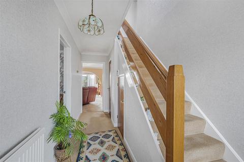 4 bedroom detached house for sale, Arundel Road, Peacehaven