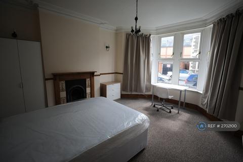 undefined, Longmead Avenue, Bristol, BS7