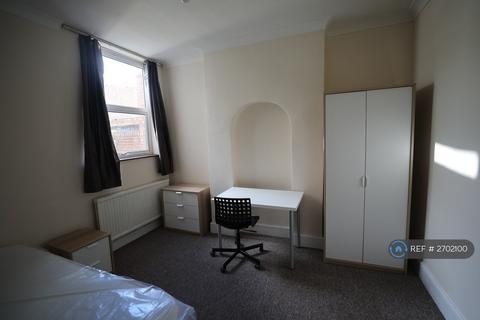 undefined, Longmead Avenue, Bristol, BS7