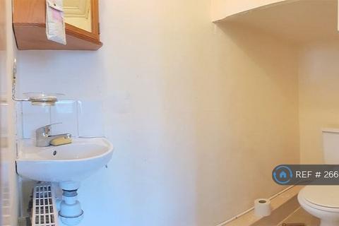 undefined, Kedleston Avenue, Manchester, M14