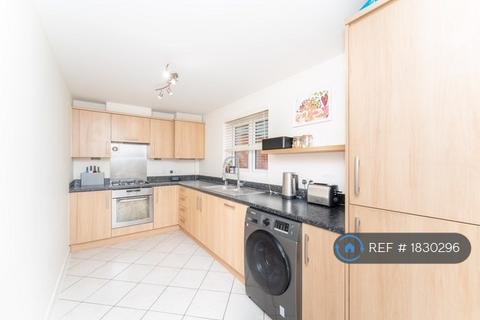 undefined, Ashmount Crescent, Slough, SL1