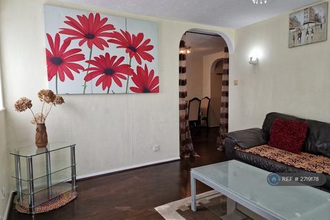 undefined, Thamesvale Close, Hounslow, TW3