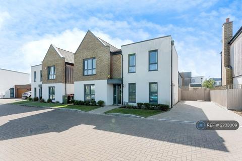 undefined, Laverde Walk, Oakgrove, Milton Keynes, MK10