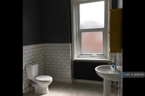 4 bedroom terraced house to rent, Ancrum Street, Newcastle Upon Tyne, NE2