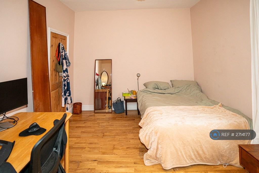 Large Front Main Bedroom
