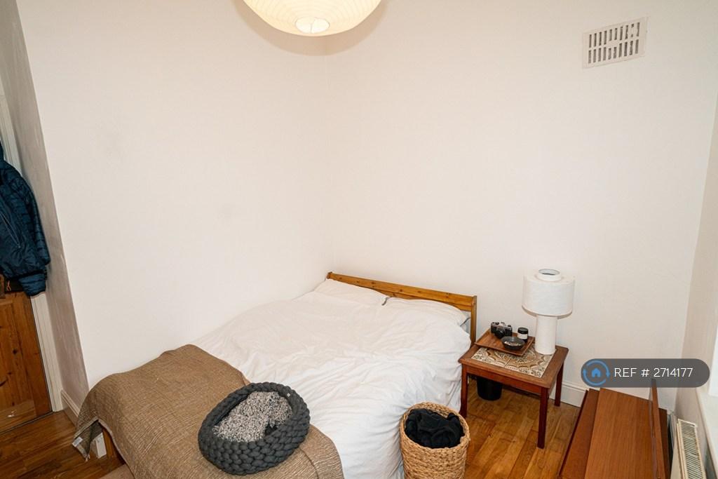 Rear Bedroom