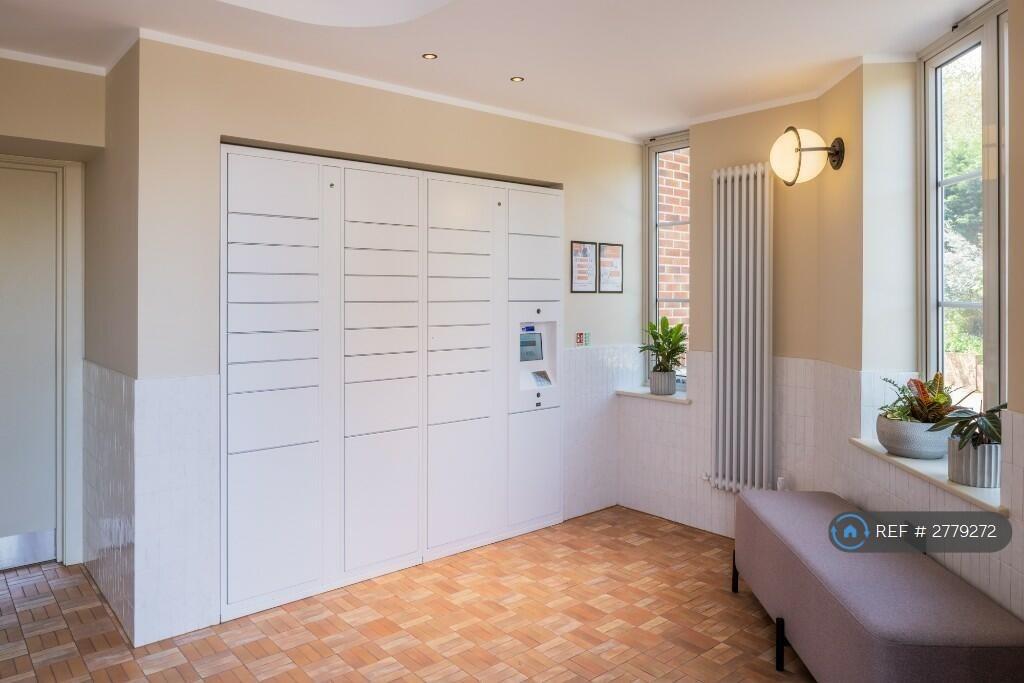 Parcel Locker