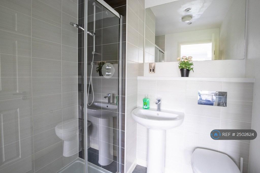 Ensuite Bathroom