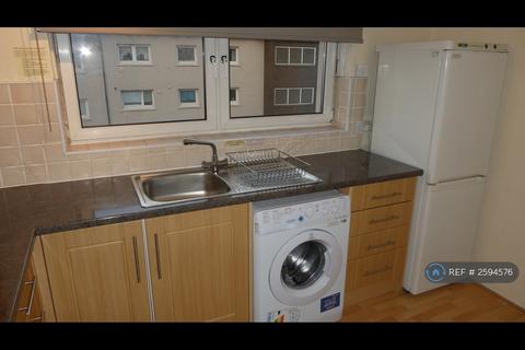 3 bedroom flat to rent, Hmo Licensed - St Mungo Ave, Glasgow, G4