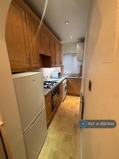 1 bedroom flat to rent, Percy Road, Hampton, TW12