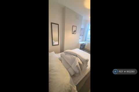 undefined, Chatsworth Avenue, Carlton, Nottingham, NG4