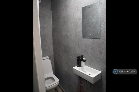 undefined, Chatsworth Avenue, Carlton, Nottingham, NG4