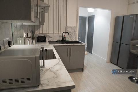 undefined, Chatsworth Avenue, Carlton, Nottingham, NG4
