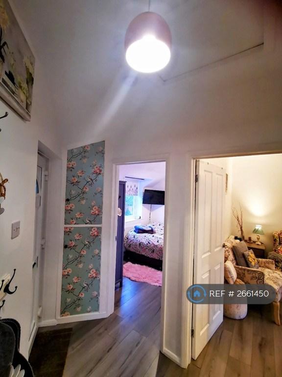 Warm And Cozy Apartment