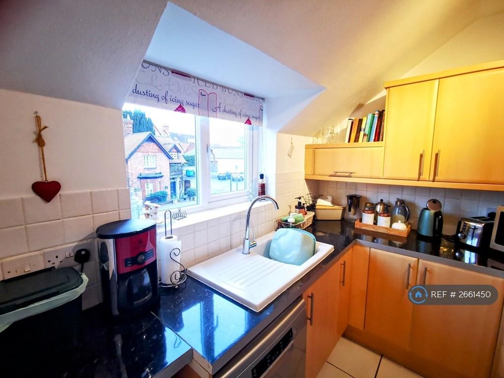 Walking Distance To Shipston Shops,