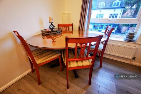 2 bedroom flat to rent, New Street, Shipston-On-Stour, CV36