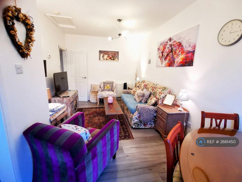 Spacious Living Room