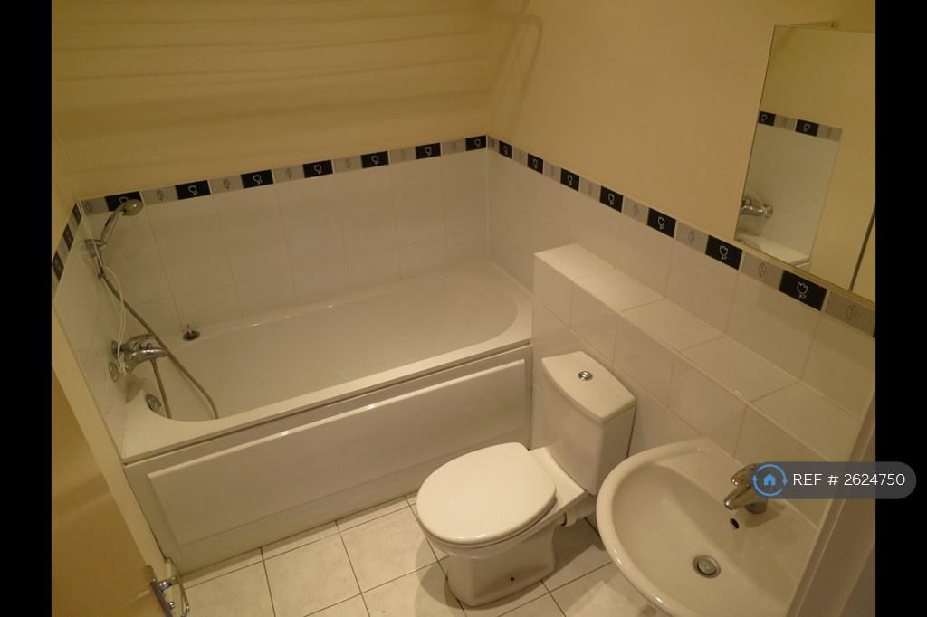 Ensuite Bathroom Of Bedroom 2