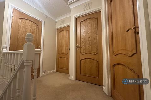 undefined, North Road, Dewsbury, WF13