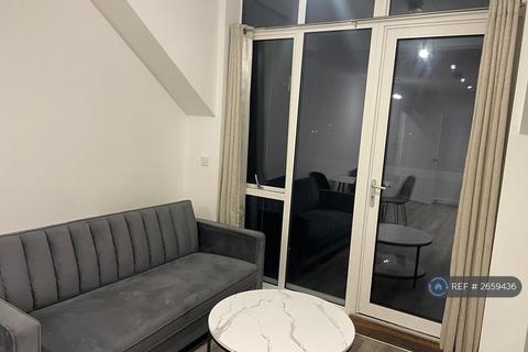 1 bedroom in a flat share to rent, Freight House, Bishop's Stortford, CM23