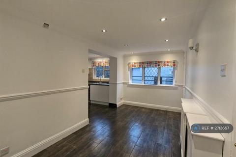 3 bedroom semi-detached house to rent, Newell Hill, Tenby, SA70