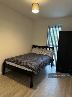 1 bedroom in a house share to rent, Charlton Lane, London, SE7