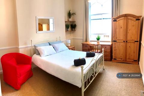 3 bedroom flat to rent, Digby Chambers, Bournemouth, BH1