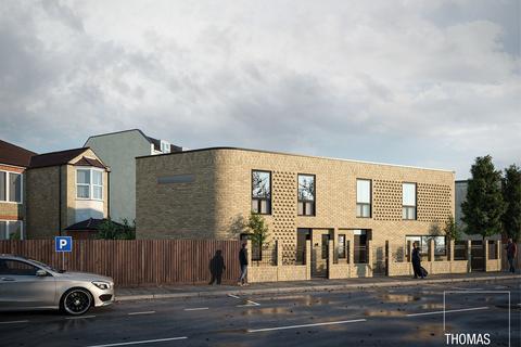 undefined, Maidstone Road, London, N11