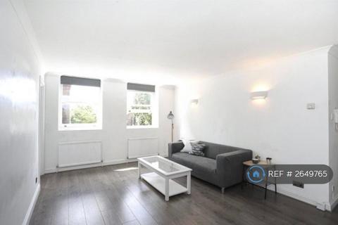 undefined, Wood Close, London, E2