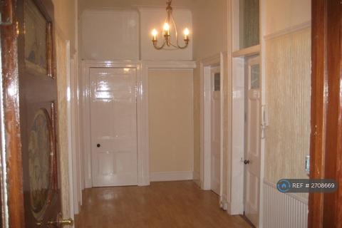 2 bedroom flat to rent, Mount Stuart Street, Glasgow, G41