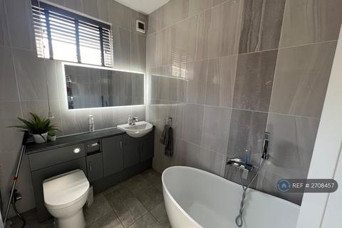 1 bedroom in a house share to rent, Lincoln Road, Peterborough, PE1
