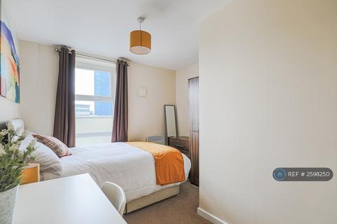3 bedroom flat to rent, Blenheim Court, Leicester, LE1