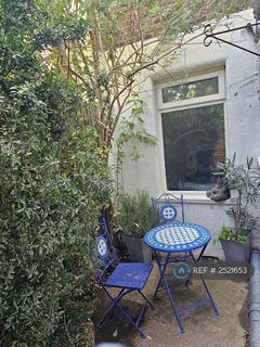 undefined, Southchurch Ave, Southend, SS1