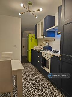 undefined, Southchurch Ave, Southend, SS1