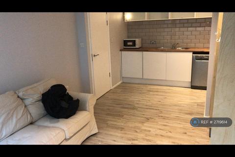 1 bedroom flat to rent, The Q Building, London, E15