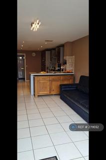 undefined, Cardinal Drive, Gloucester, GL4