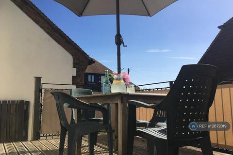 3 bedroom terraced house to rent, Seafield Road, Isle Of Wight, PO34