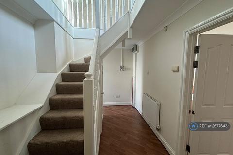 2 bedroom flat to rent, St. Josephs Court, Gabalfa, Cardiff, CF14