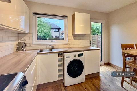 undefined, Mavisbank Gardens, Glasgow, G51