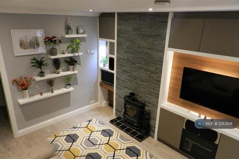 undefined, Errol Gardens, New Malden, KT3