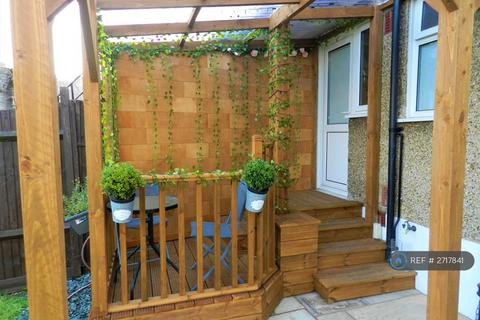 undefined, Errol Gardens, New Malden, KT3